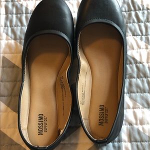 Mossimo Black Flats